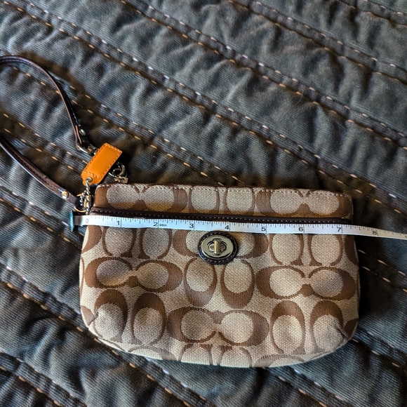 Coach Park Signature Wristlet - Picture 6 of 8